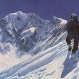 Hermann Buhl est un alpiniste qui « choisissait ses courses en fonction de l&rsquo;ouverture de ses chaussures » [1]. Cet Autrichien est connu pour sa volonté sur-humaine et ses itinéraires extrêmes en haute montagne. [&hellip;]