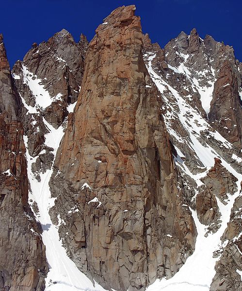 499px-06255_Monti_il_Grand_Capucin_Courmayeur_13-06-2006