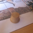 Pour mettre en avant leurs figurines, les peintres se procurent des socles en bois. Certains sont vendus peins, avec des reflets marrons et noirs très discrets, et d&rsquo;autres sont encore [&hellip;]