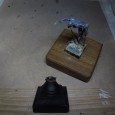   Bonjour à tous, Pour cet atelier du lundi, pas beaucoup de couleurs, mais deux projets réalisables pour le moment. La goule a reçue des finitions sur le socle, les [&hellip;]